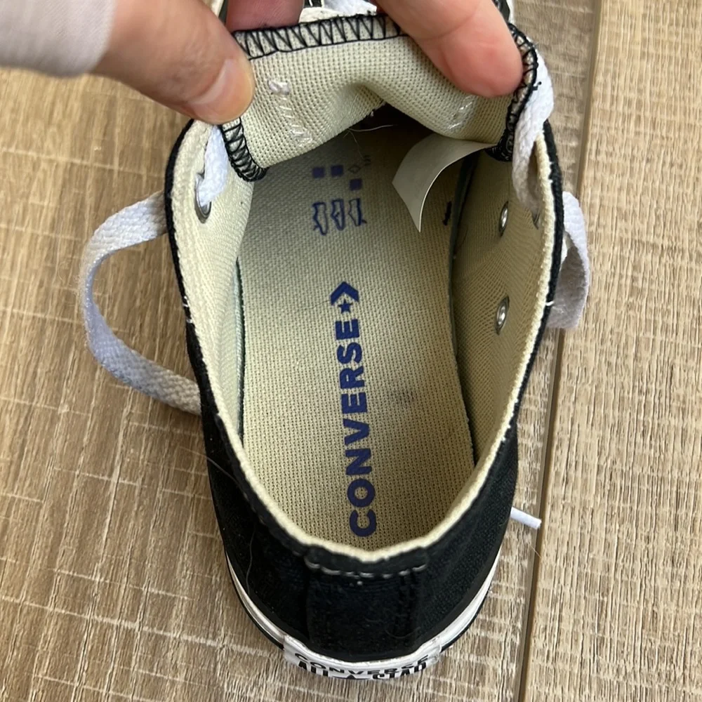 Black Converse Allstars Size 1.0 YOUTH - Picture 5 of 7
